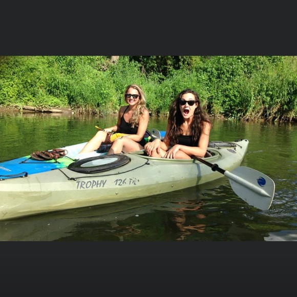 Meet your Posher’s Jacki and Cali Hawk - Picture 2 of 8